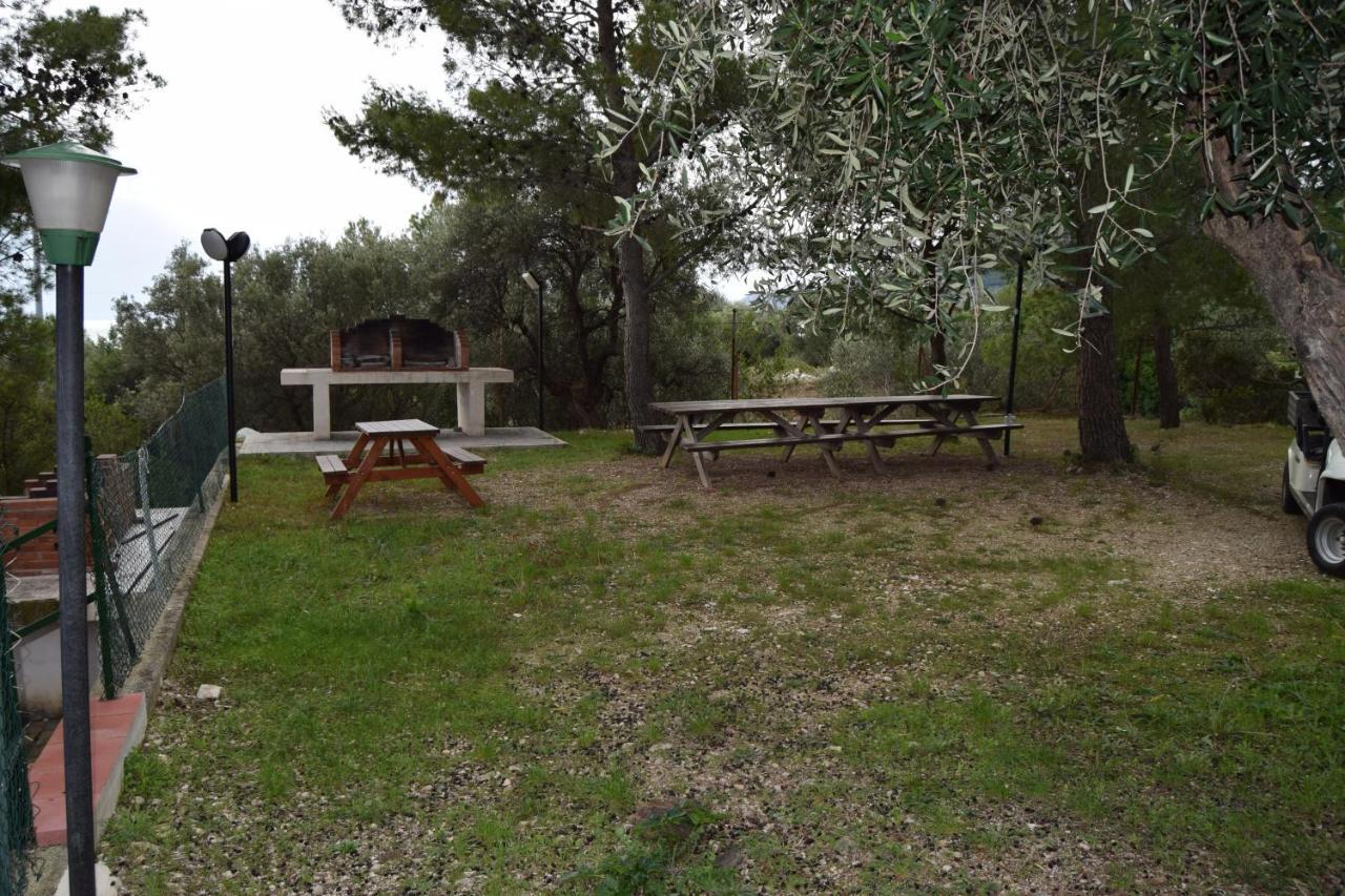 Camping Fontana Delle Rose Mattinata Eksteriør bilde